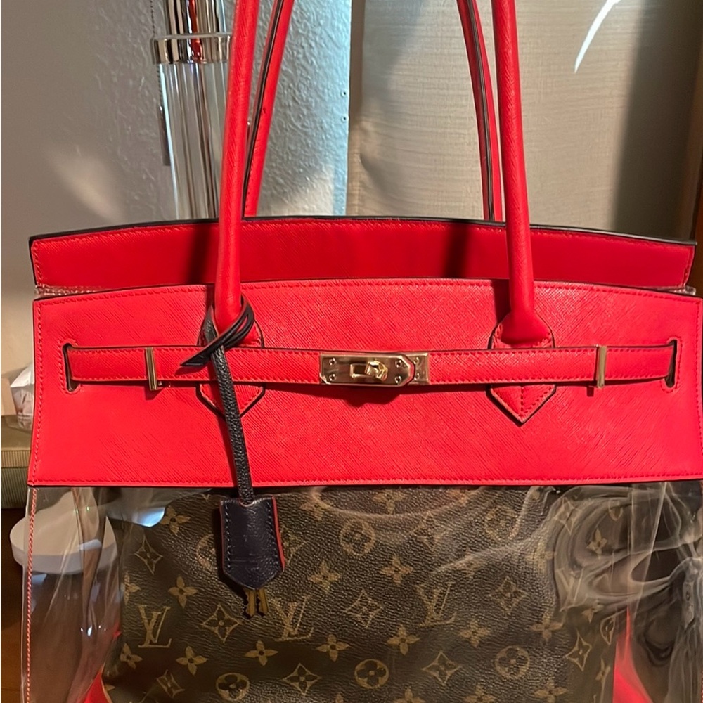 Authentic Louis vuitton cabas piano handbag.